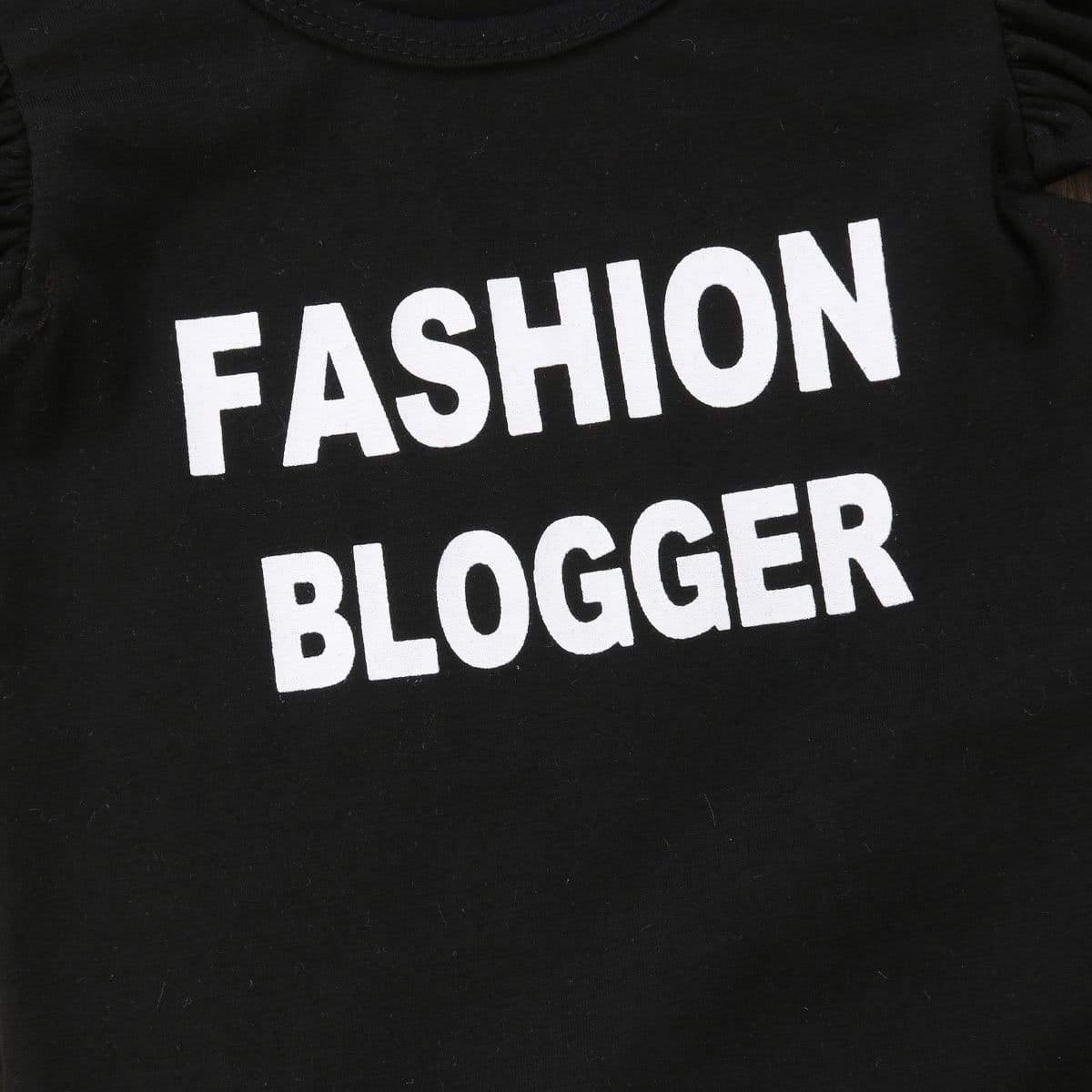 Conjunto Infantil - Fashion Blogger você encontra na Sua Boutique por apenas  ! Com Frete Grátis para todo Brasil, podendo parcelar em até 10X Sem Juros! Alé,m disso ganhe 10% OFF no PIX! 