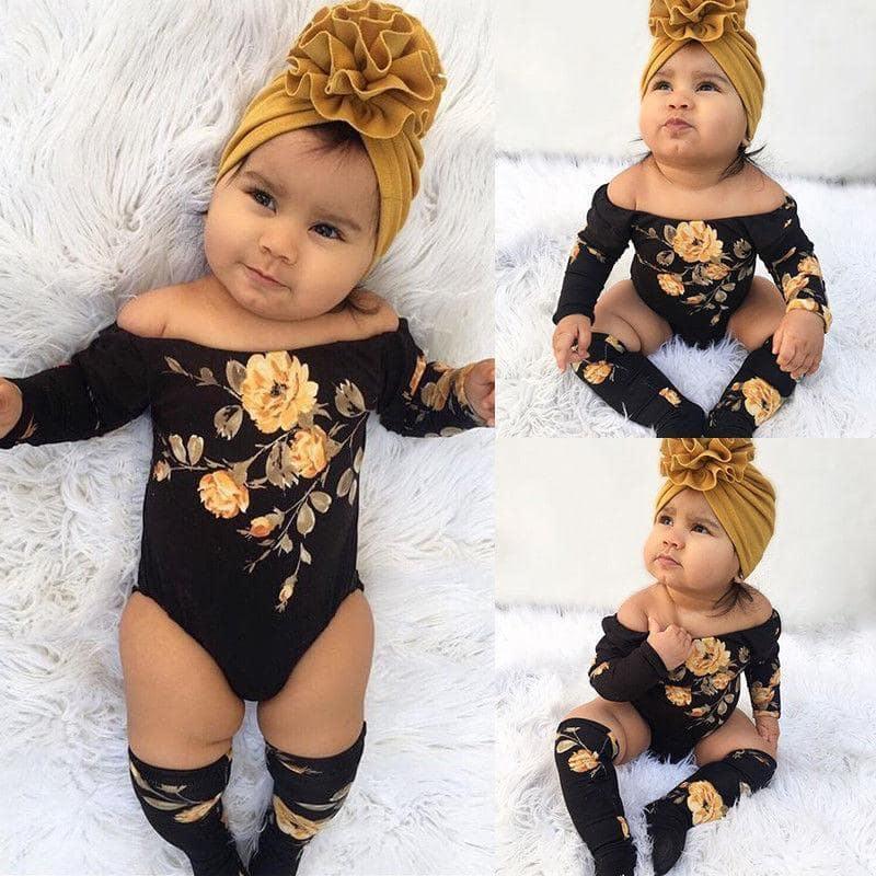 Macacão Infantil Flowers você encontra na Sua Boutique por apenas  ! Com Frete Grátis para todo Brasil, podendo parcelar em até 10X Sem Juros! Alé,m disso ganhe 10% OFF no PIX! 